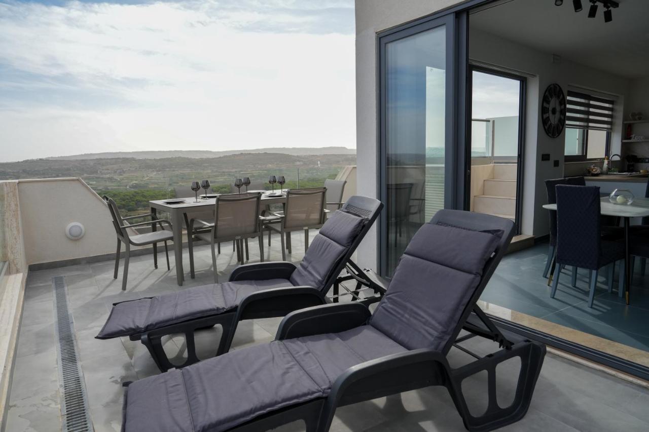 Lux Sea&Country Views With Pool Apartment Mellieha Bagian luar foto